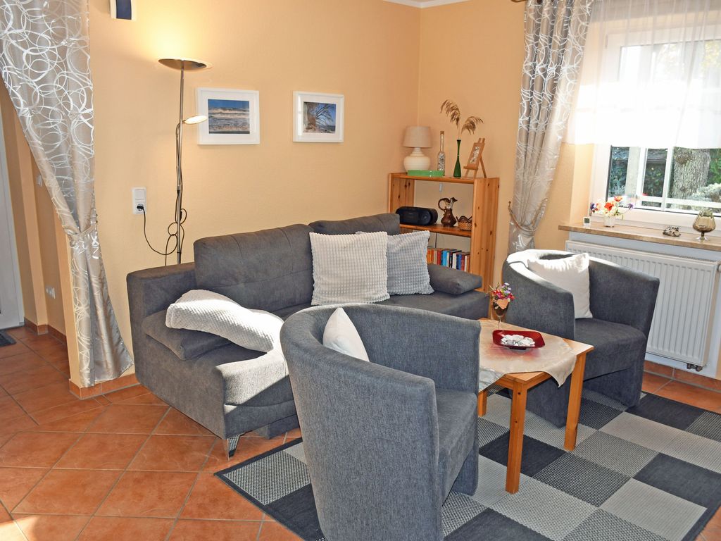 Ferienwohnung mit Balkon und Kamin Donnerkeil - Ferienwohnungen mit Kamin und Blick zum Selliner Seepark detail 2
