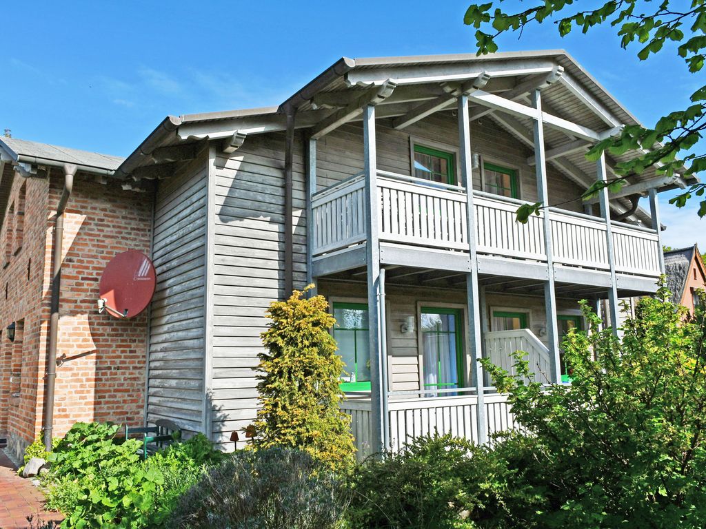 Ferienwohnungen mit Kamin und Blick zum Selliner Seepark detail 2