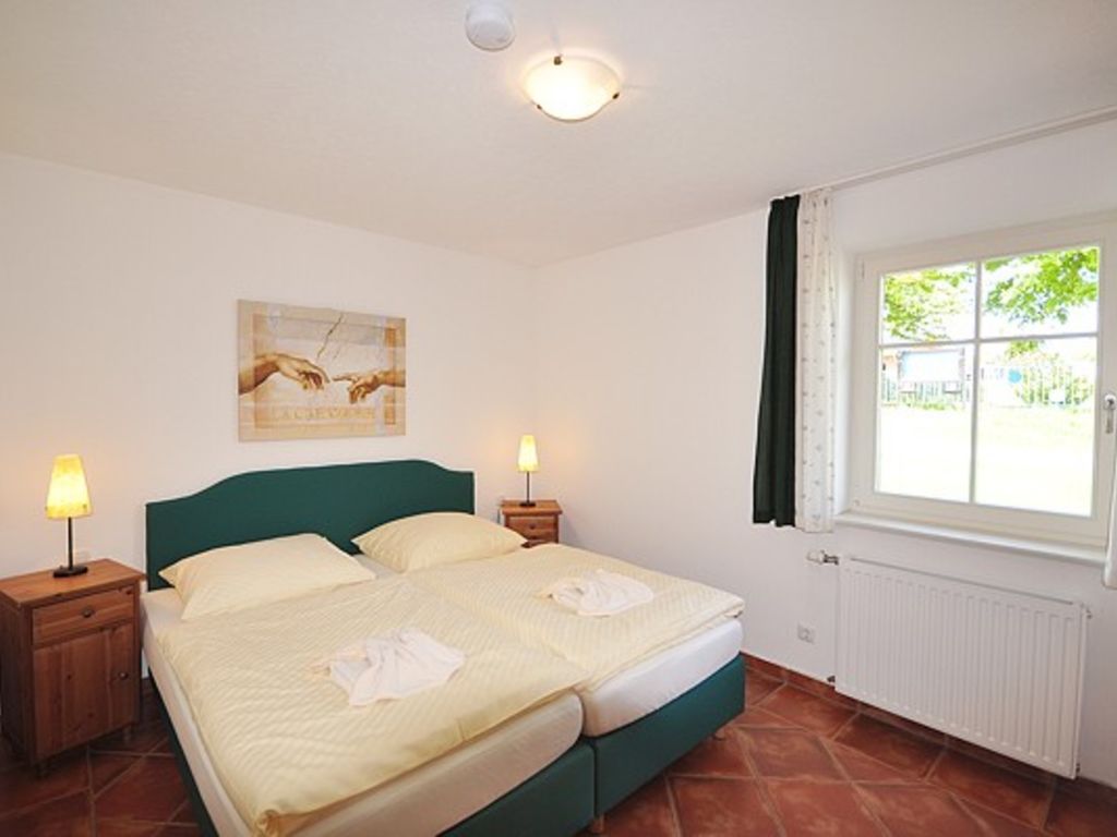 01 Ferienappartement mit Terrasse