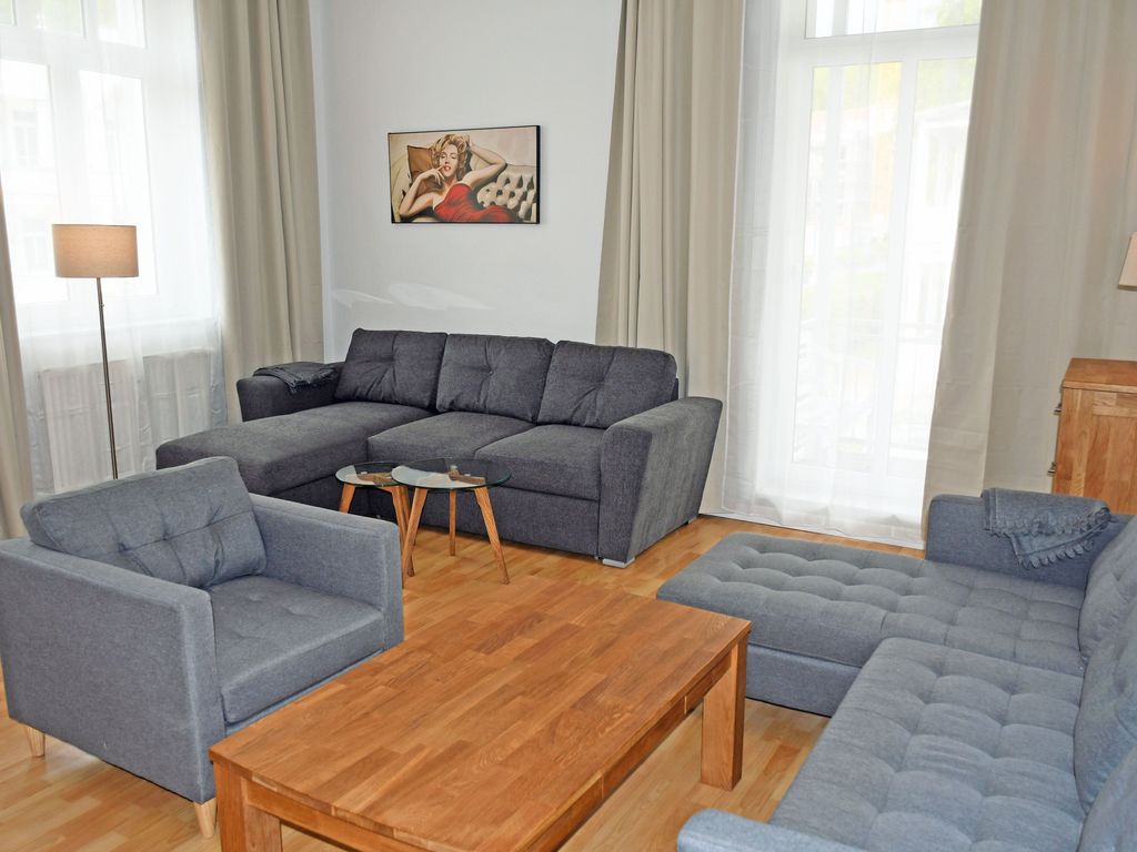 07 3-Raum-Ferienwohnung mit Balkon - Selliner Ferienwohnungen Hubertus nur 500 m bis zum Strand detail 1