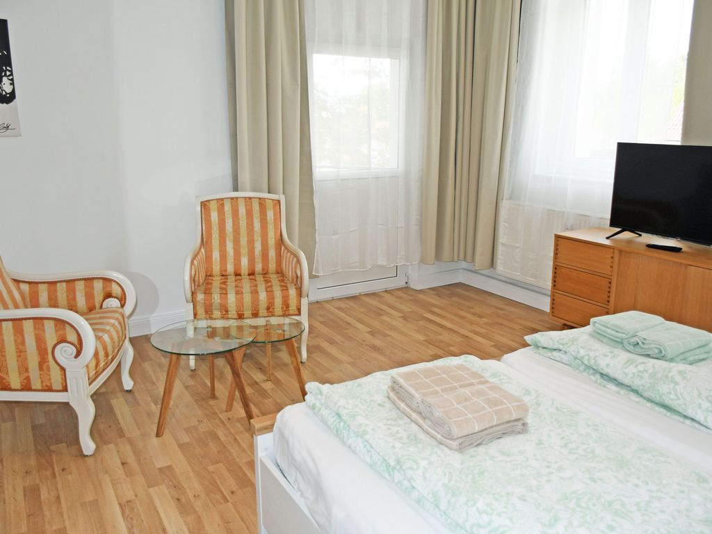 10 2-Raum-Ferienwohnung mit Balkon - Selliner Ferienwohnungen Hubertus nur 500 m bis zum Strand detail 1