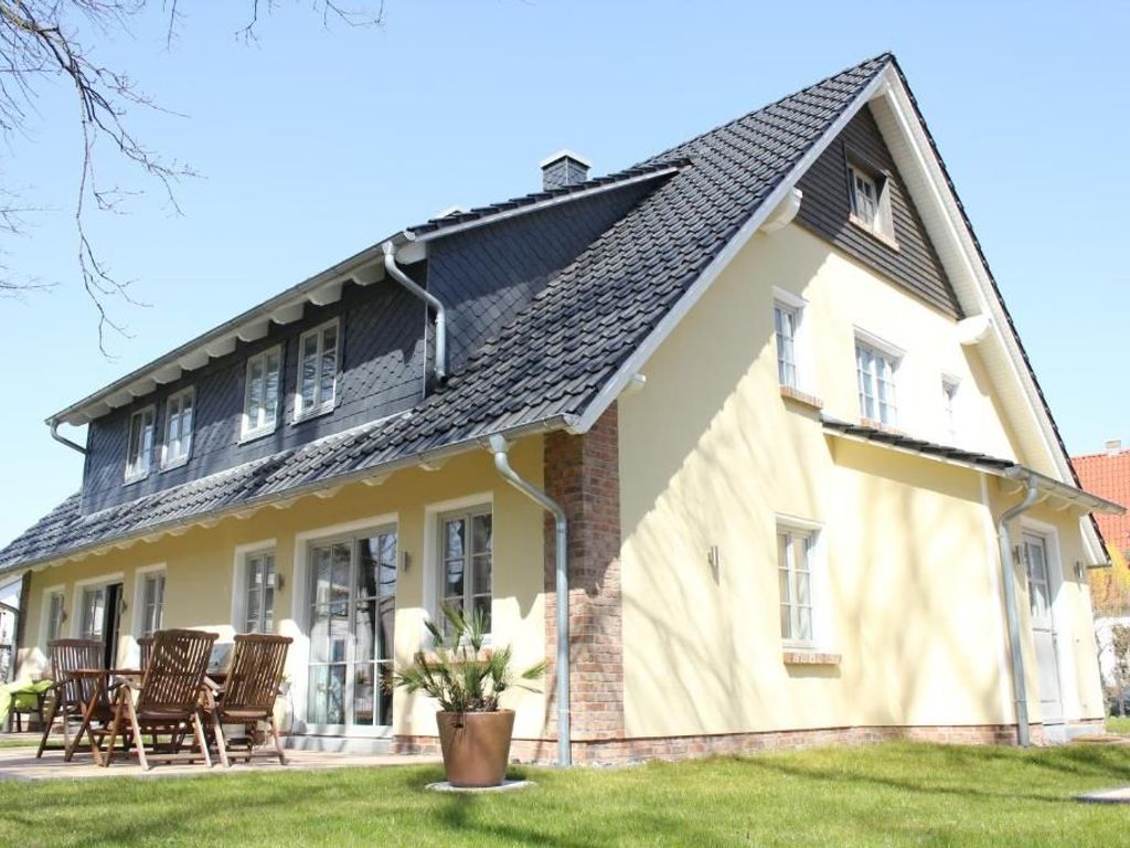 großes Baaber Ferienhaus mit Sauna (P)