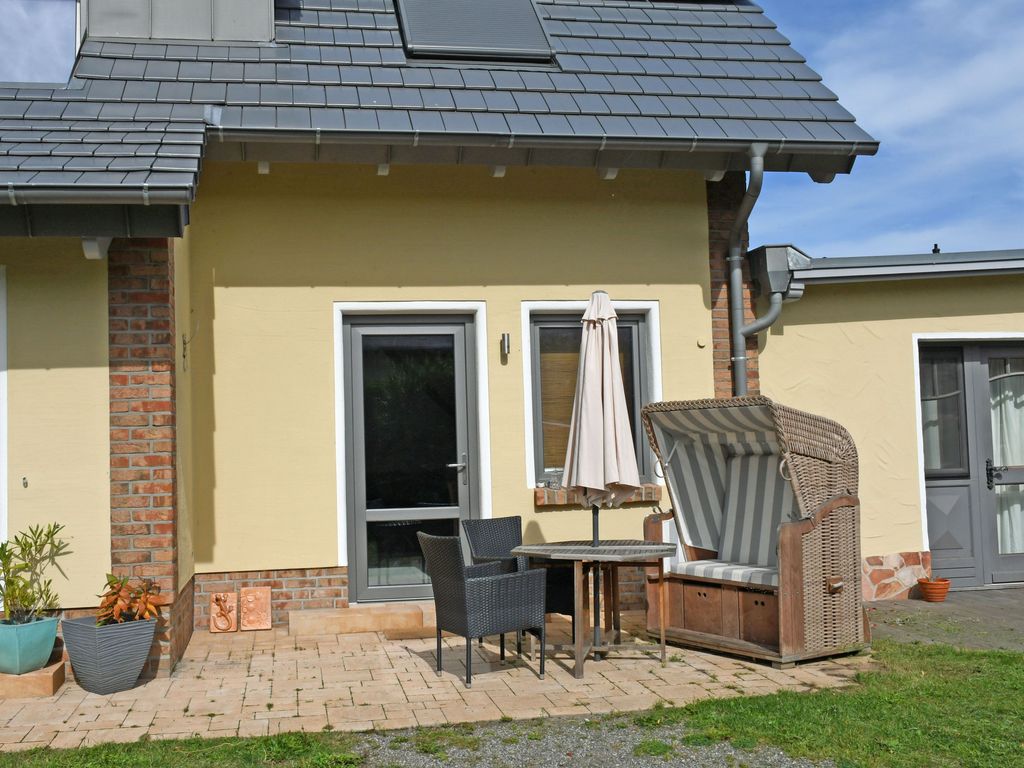 schöne Maisonette-Ferienwohnung am Selliner See mit Terrasse detail 3