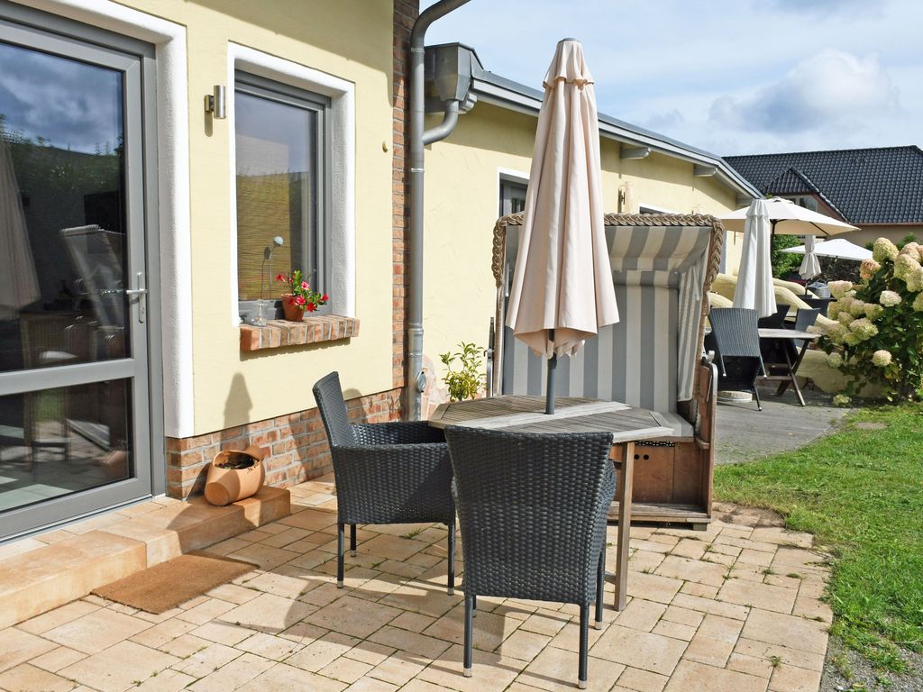 schöne Maisonette-Ferienwohnung am Selliner See mit Terrasse detail 2
