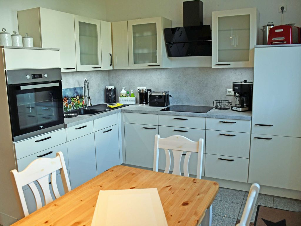 03 Fereinwohnung mit Terrasse EG/OG Dranske - schöne Ferienwohnungen in Dranske auf dem Windland! detail 4