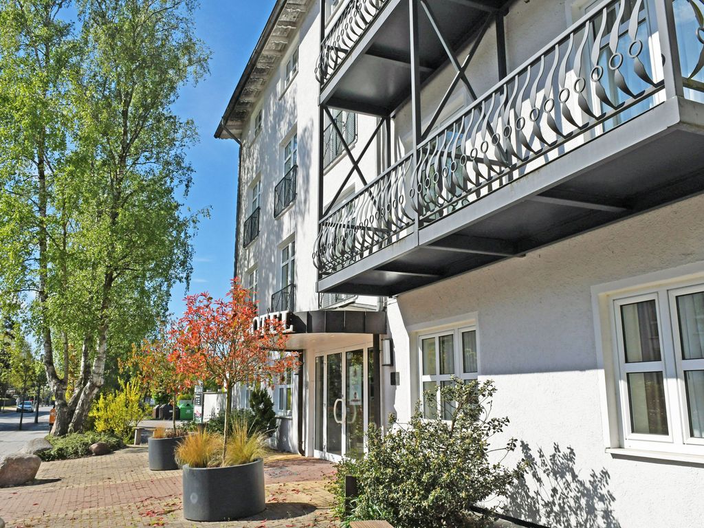 Park-Appartements Ostseebad Sellin 500 m zum Strand detail 1