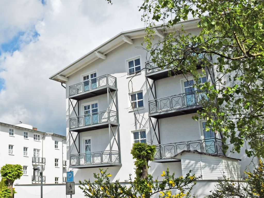 Park-Ferienwohnungen Ostseebad Sellin 500 m zum Strand detail 3