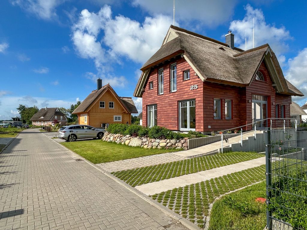 Rügen, Exklusives Luxus-Ferienhaus mit Whirlpool detail 3