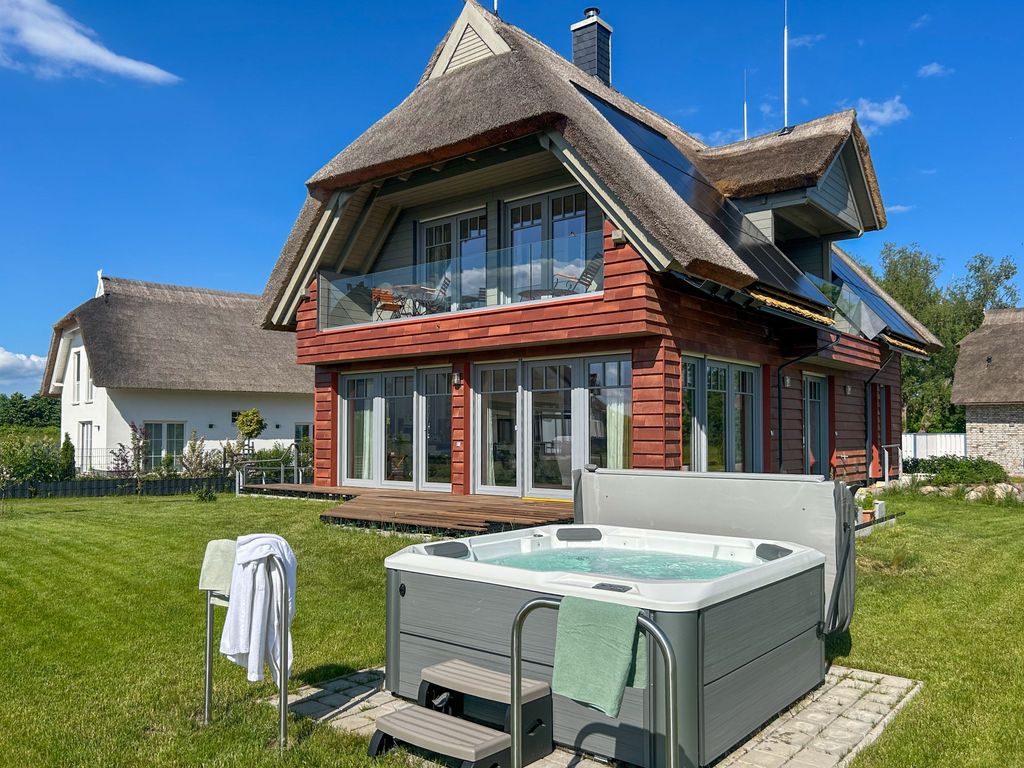 Rügen, Exklusives Luxus-Ferienhaus mit Whirlpool