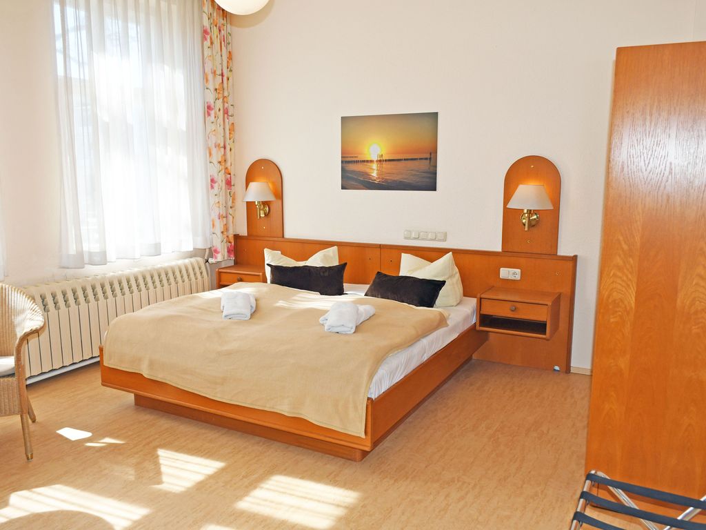 Doppelzimmer 02