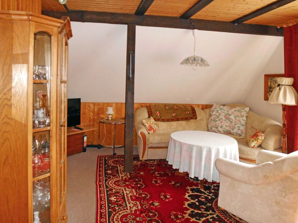Ferienwohnung Rustikal - Bungalow und Ferienwohnung auf Rügen detail 2