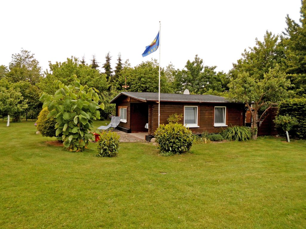 Ferienhaus Sonnenschein - Bungalow und Ferienwohnung auf Rügen detail 2