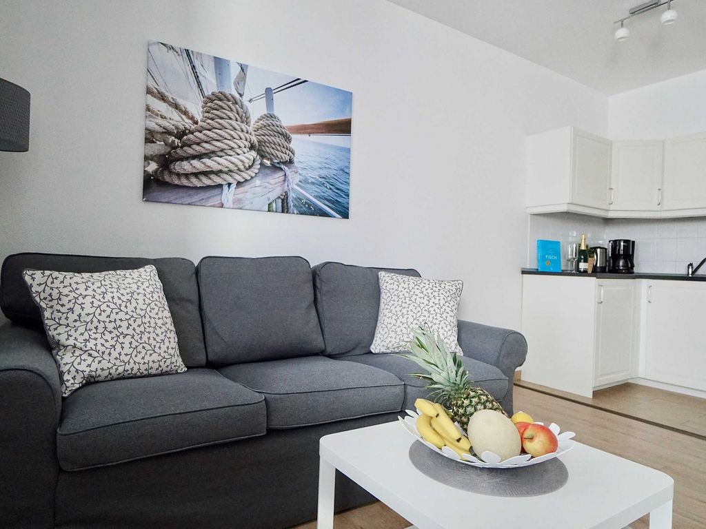 12 Ferienappartement Jasmund mit Balkon - Appartementhaus Haus Arkona detail 2