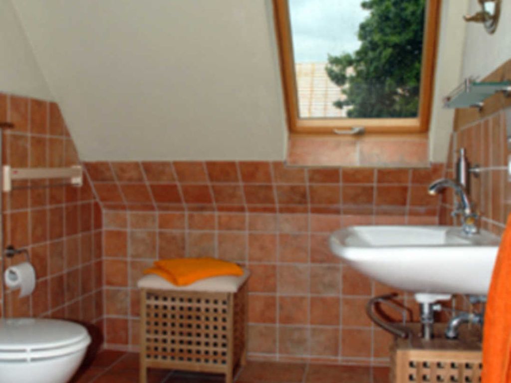 Ferienwohnung Puddemin mit Gartenterrasse - Ferienwohnungen im Süden von Rügen mit Sauna detail 4
