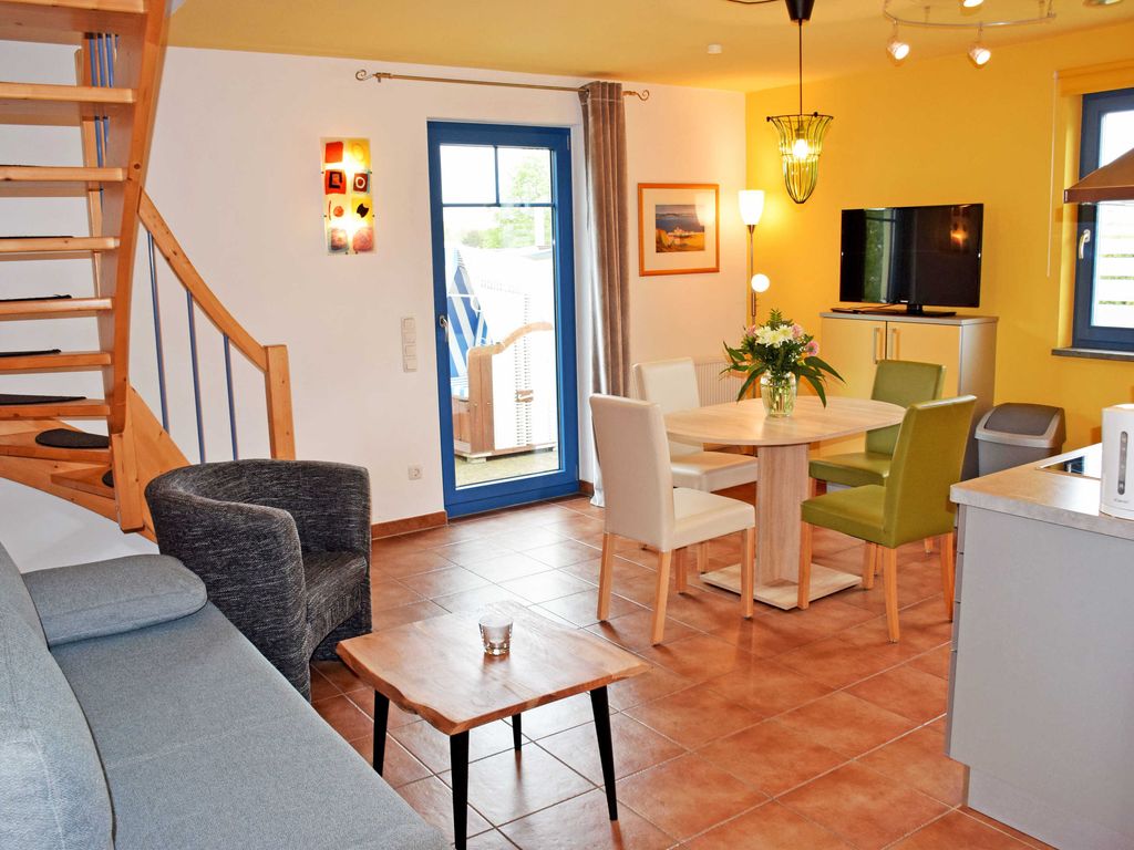 Appartement 7 Küstenhus mit Terrasse - Ferienappartements zum Ostseestrand mit Terrasse detail 1