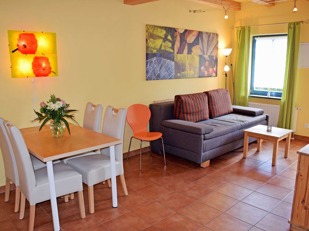 Appartement 2 Ostseehus mit Terrasse - Ferienappartements zum Ostseestrand mit Terrasse