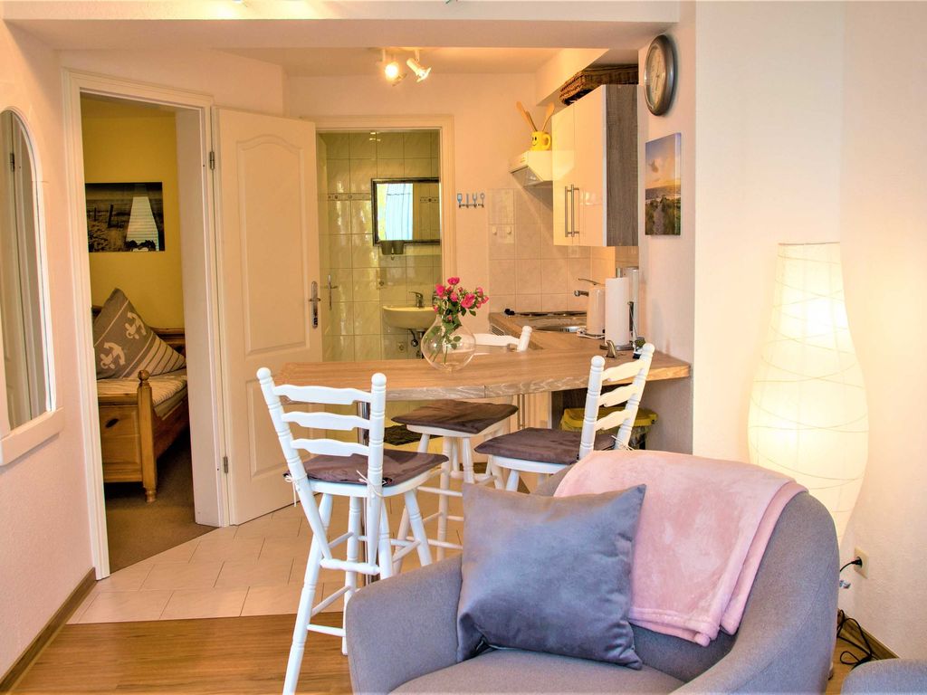 Ferienwohnung Luv mit Seeblick - Ferienwohnungen Haus Inselblick mit Seeblick detail 1