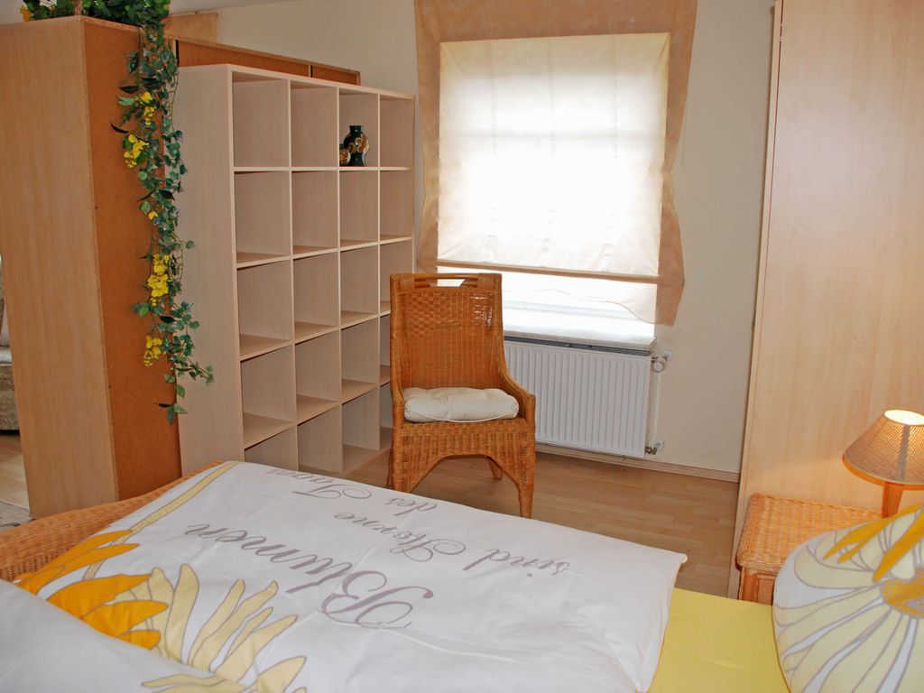 Ferienappartement Sonnenblume mit Seeblick und Terrasse - Appartementhaus zur Brücke direkt am See detail 1