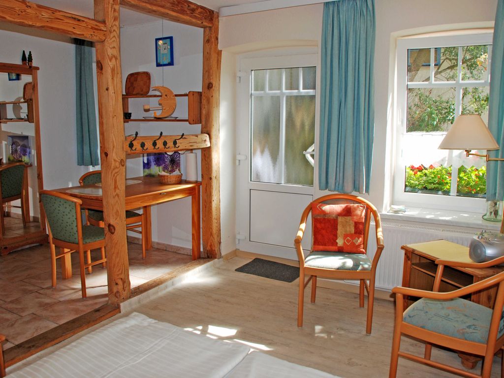 Ferienappartement Pusteblume mit Terrasse - Appartementhaus zur Brücke direkt am See detail 1