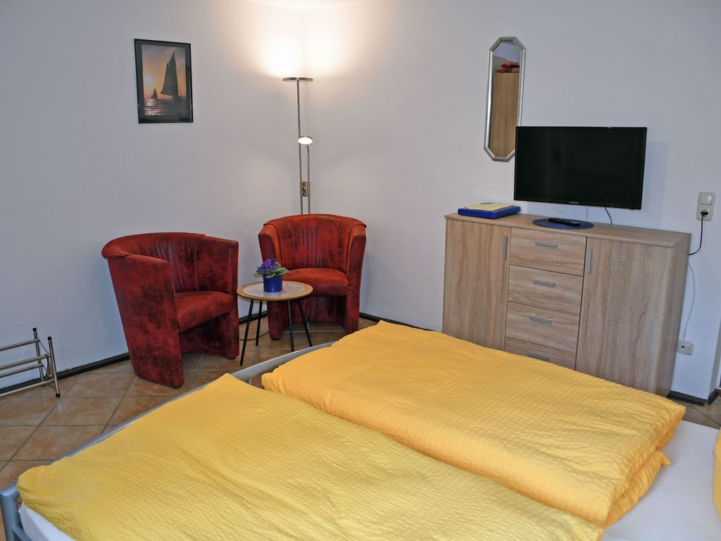 02 Ferienwohnung mit Terrasse - Ferienwohnungen mit Terrasse im Ostseebad Sellin detail 2