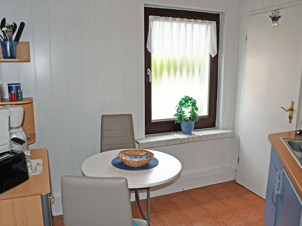 02 Ferienwohnung mit Terrasse - Ferienwohnungen mit Terrasse im Ostseebad Sellin detail 4