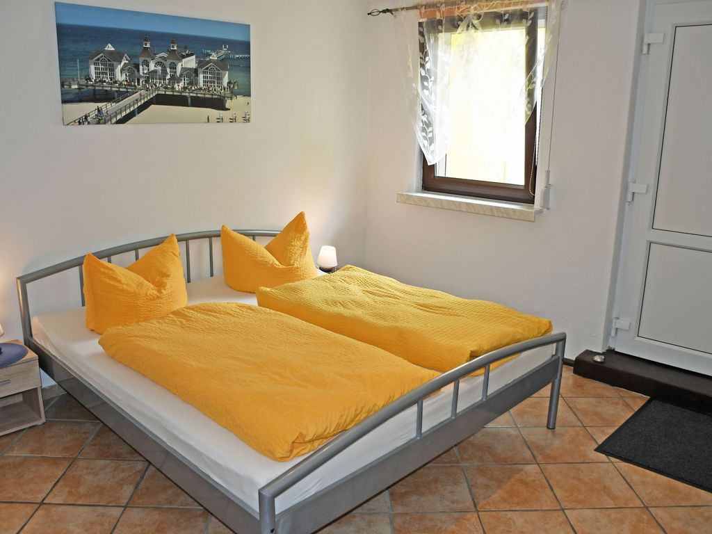 02 Ferienwohnung mit Terrasse