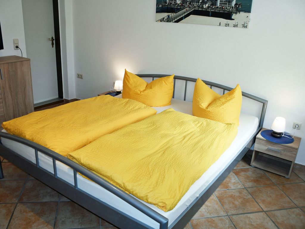02 Ferienwohnung mit Terrasse - Ferienwohnungen mit Terrasse im Ostseebad Sellin detail 3