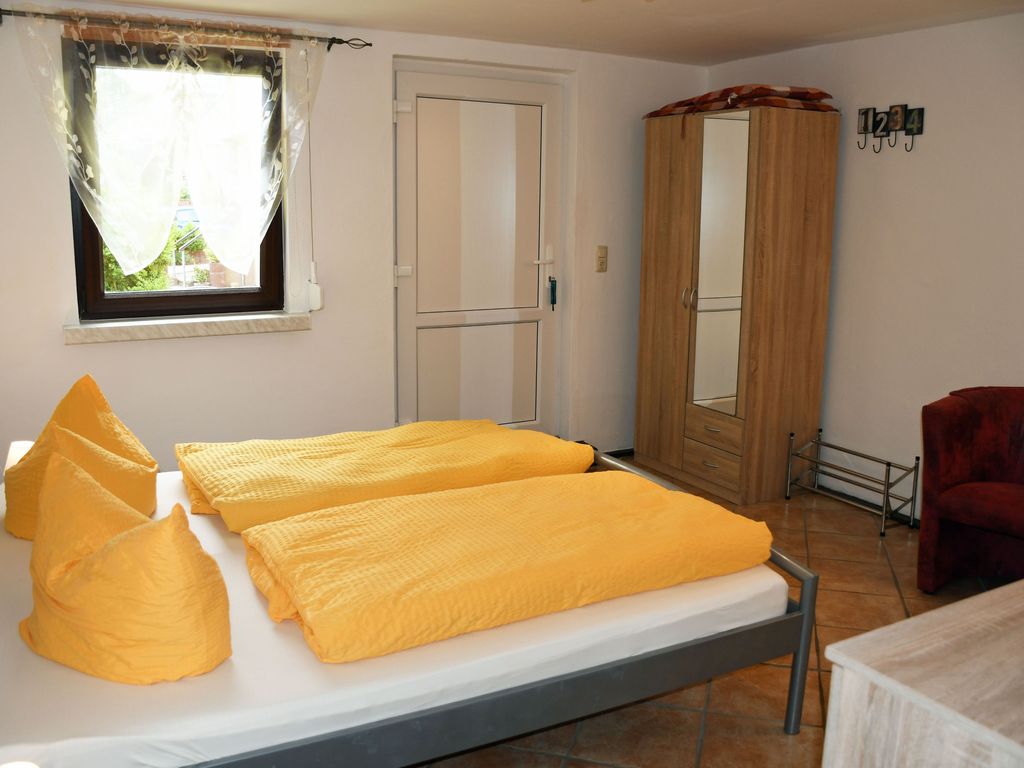 02 Ferienwohnung mit Terrasse - Ferienwohnungen mit Terrasse im Ostseebad Sellin detail 1