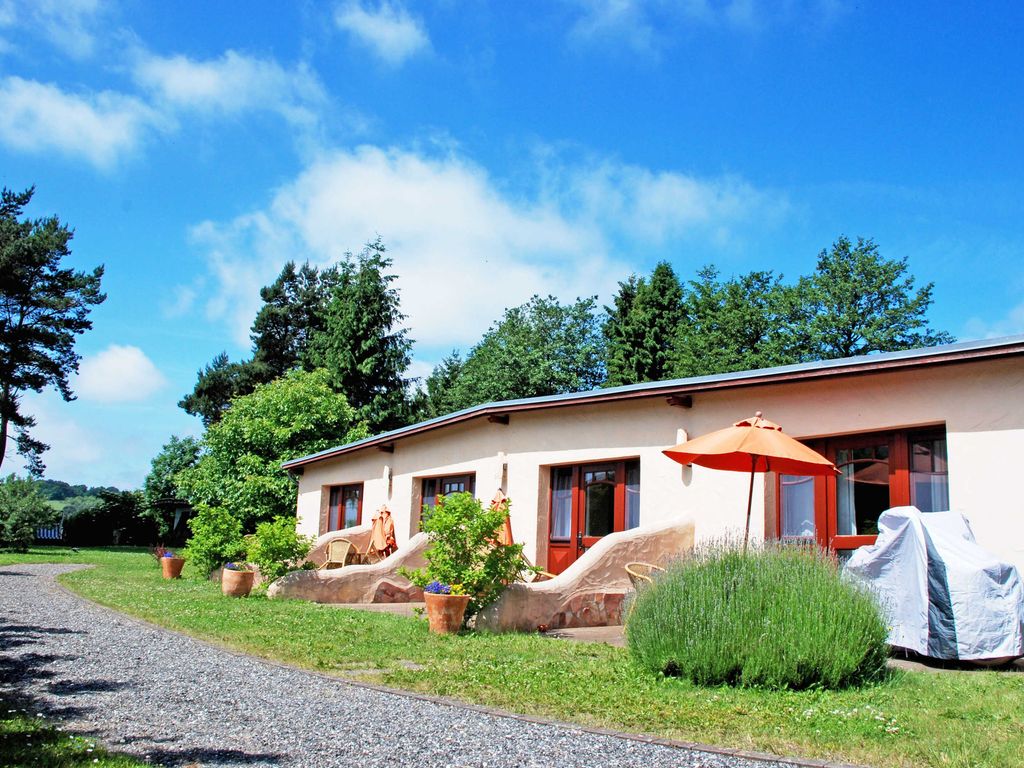 Ferienwohnungen am Selliner See mit Terrassen