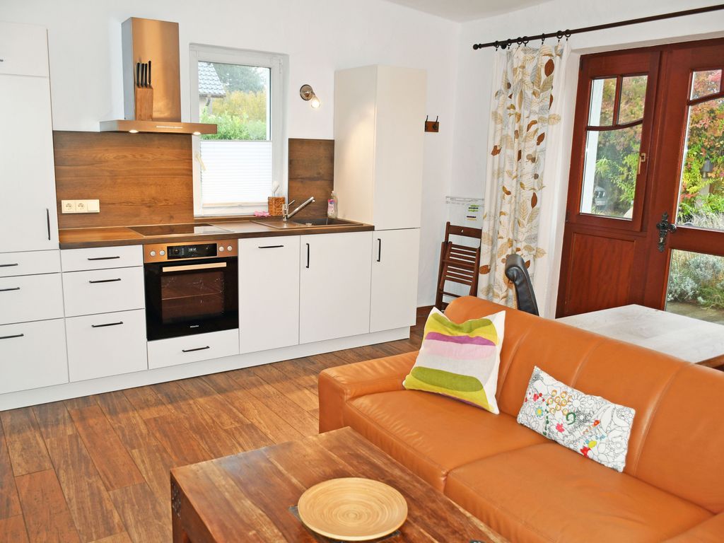 03 Ferienwohnung am Seliner See mit Terrasse