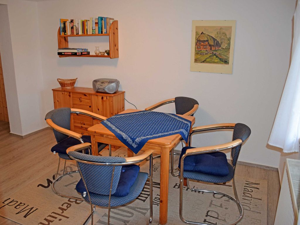 große Ferienwohnung mit Gartenblick und Terrasse (A) - Ferienwohnungen in Groß Zicker auf der Insel Rügen detail 2