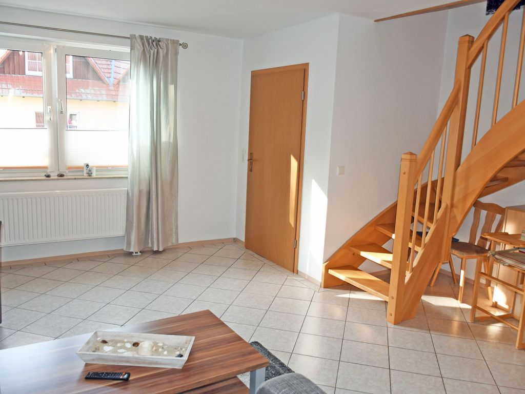 01 Ferienappartement Sehlen mit Terrasse (6 Betten) - Ferienappartements auf Rügen mit Terrasse detail 2
