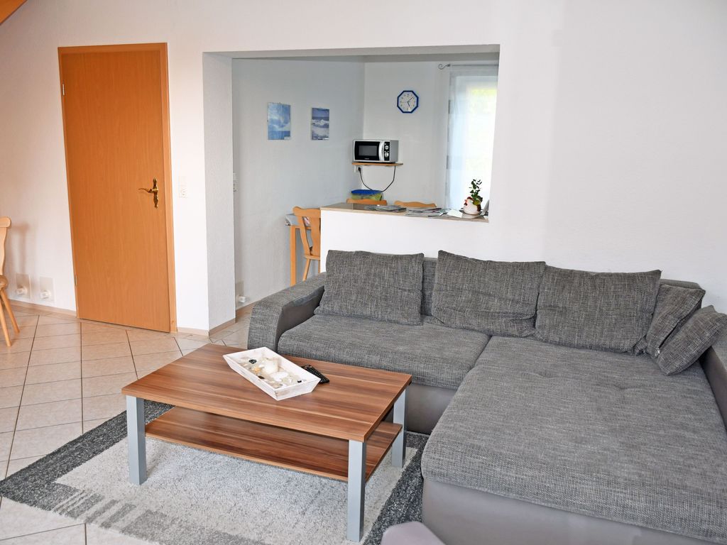 01 Ferienappartement Sehlen mit Terrasse (6 Betten)
