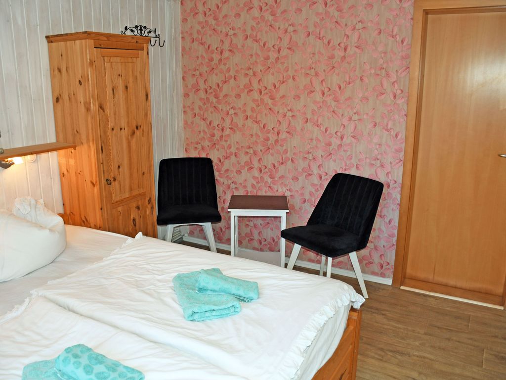 01 kleines Doppelzimmer /1 Er. + 1 Kind bis 14 J. - Pension im Seebad Breege detail 2