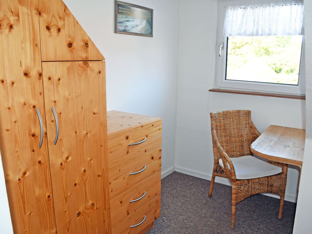 05 Doppelzimmer mit Aufbettung - Pension im Seebad Breege detail 3