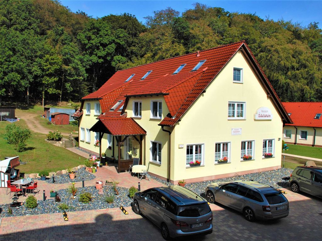05 Doppelzimmer inkl. Frühstück