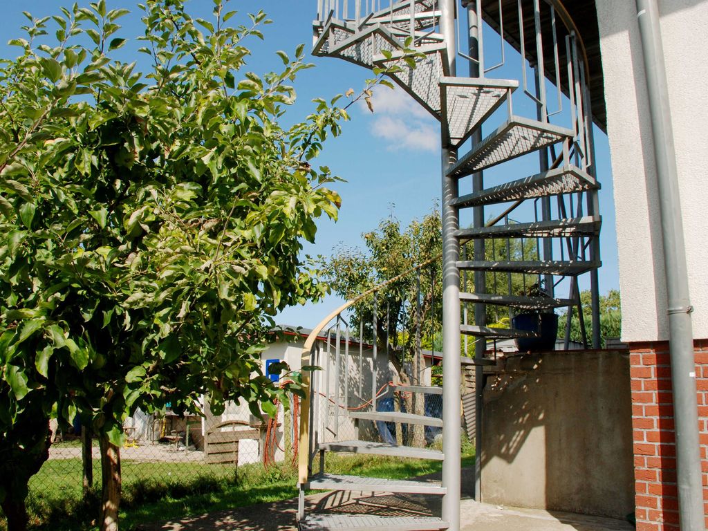 Ferienwohnungen mit Terrasse detail 2