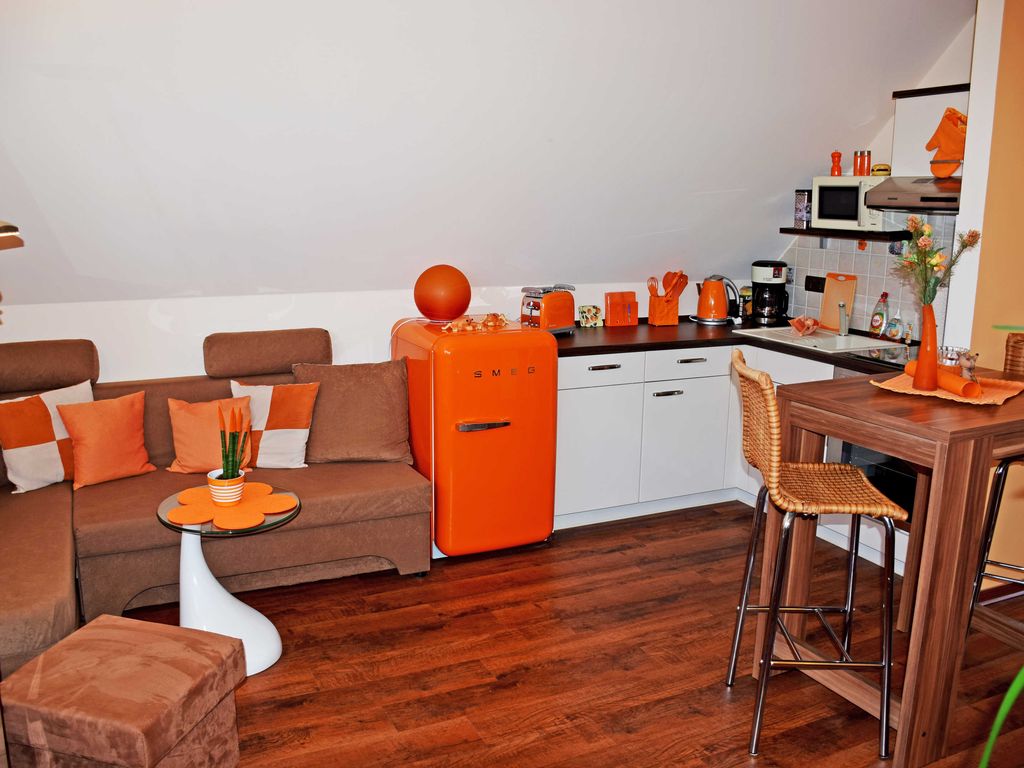Ferienhaus Regenbogen mit Kamin und Terrasse - Gutshaus-Appartem. mit Kamin, Außenpool und tlw. Sauna***** detail 3