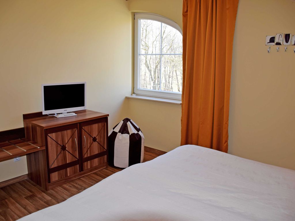 Ferienappartement Sonnenstrahl mit Sauna und Balkon - Gutshaus-Appartem. mit Kamin, Außenpool und tlw. Sauna***** detail 3