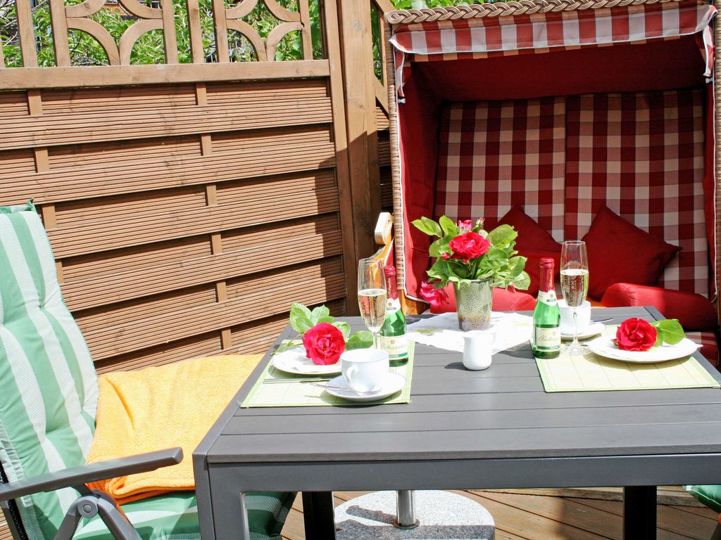 Ferienhaus Marit mit Terrasse detail 2
