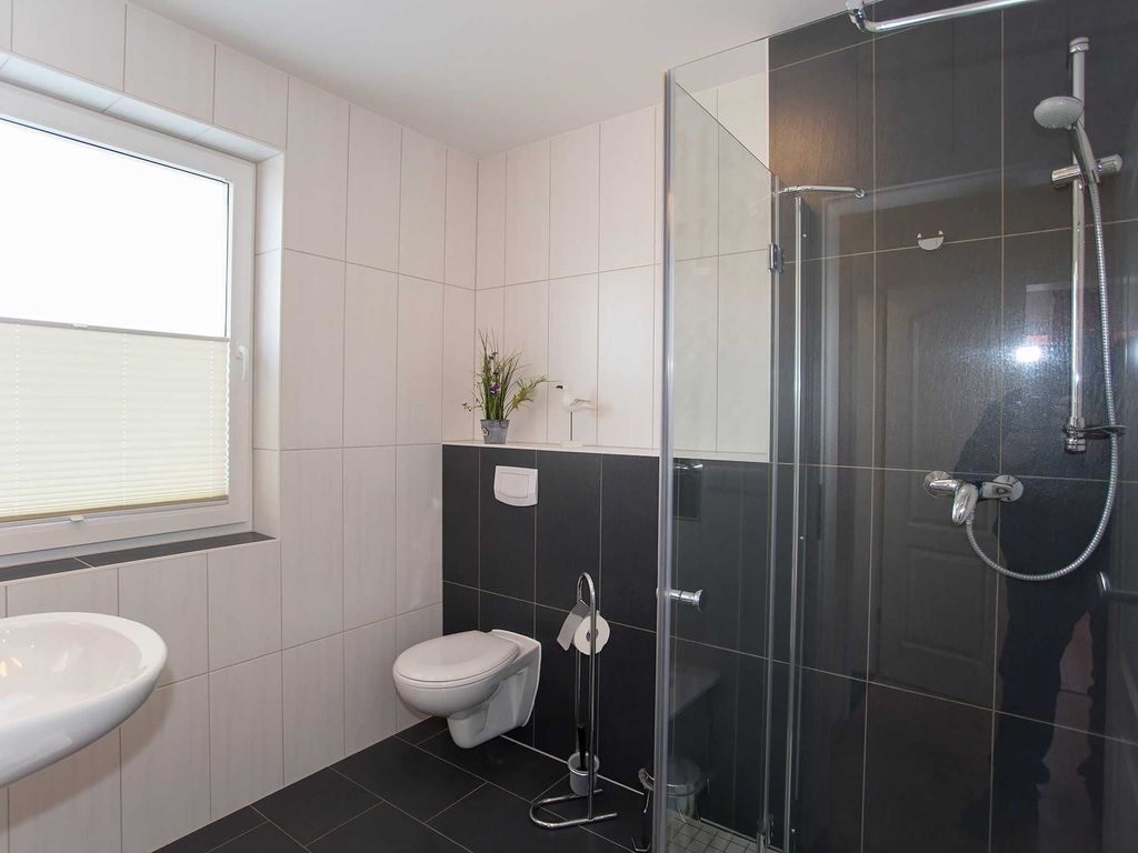 H-Ferienwohnung 3 - Ferienwohnung Wiek im Hafenkieker detail 3