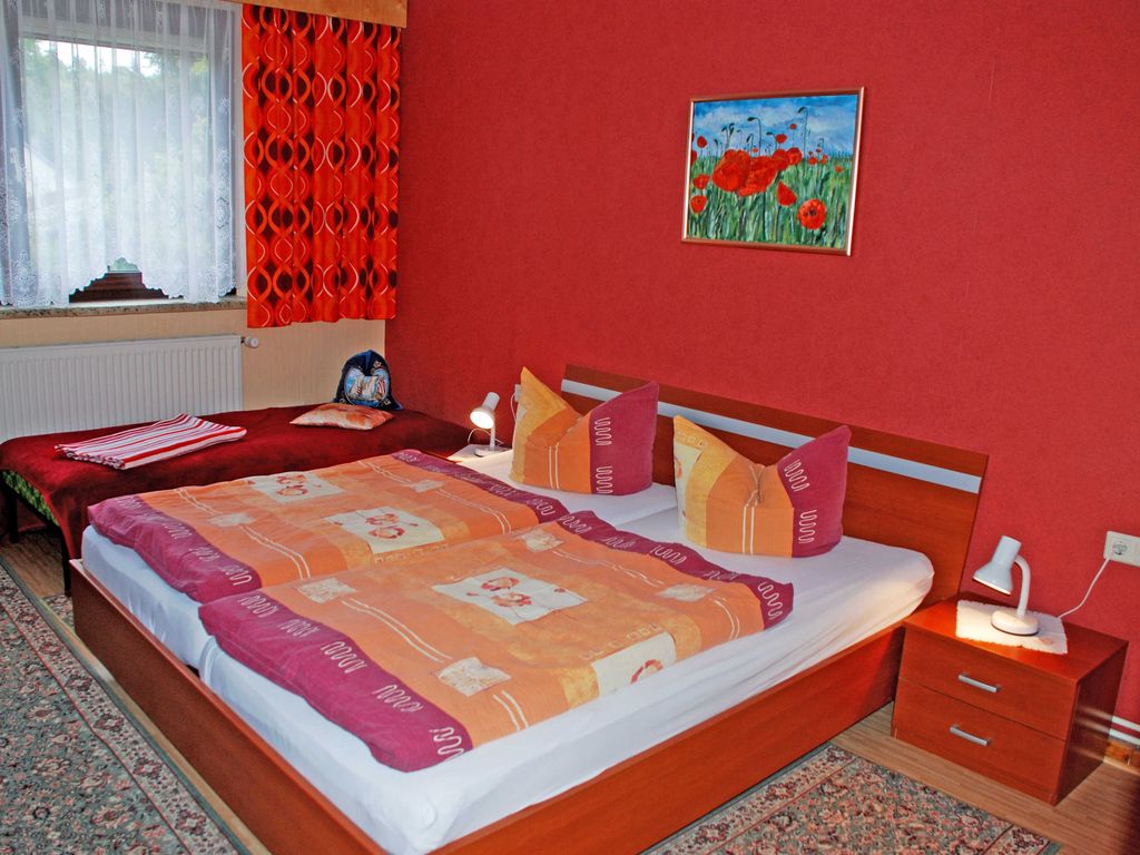 Ferienwohnung mit Terrasse EG - Ferienwohnungen im Ostseebad Baabe detail 1
