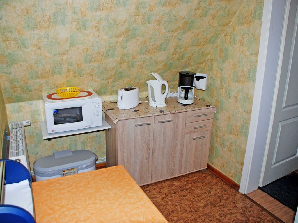 Ferienwohnung mit Terrasse OG - Ferienwohnungen im Ostseebad Baabe detail 4
