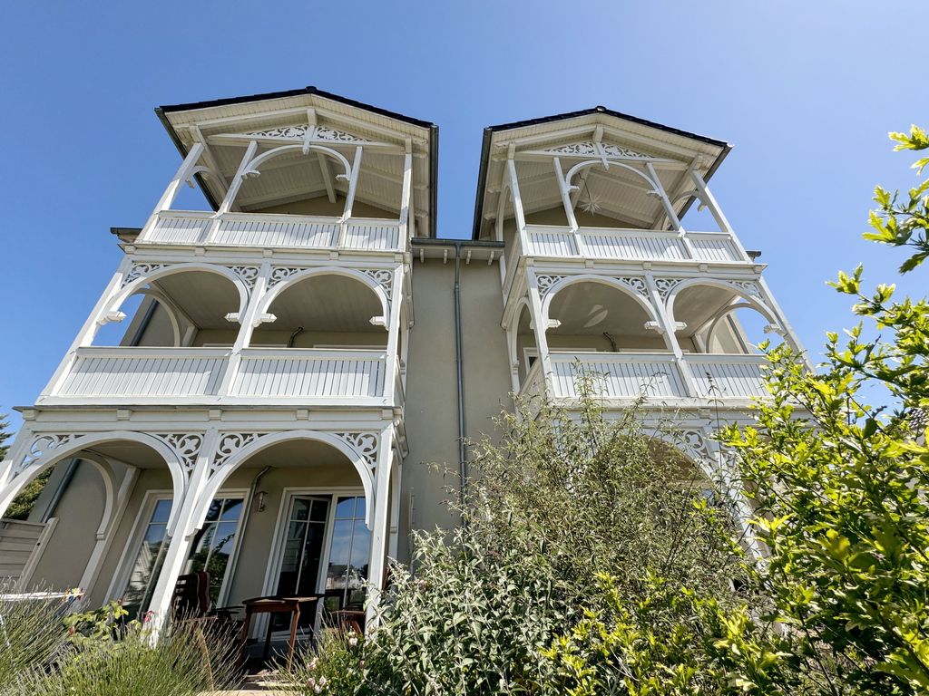 MR: Villa Wilhelmine Whg. 02 Wilhelm mit Terrasse detail 4