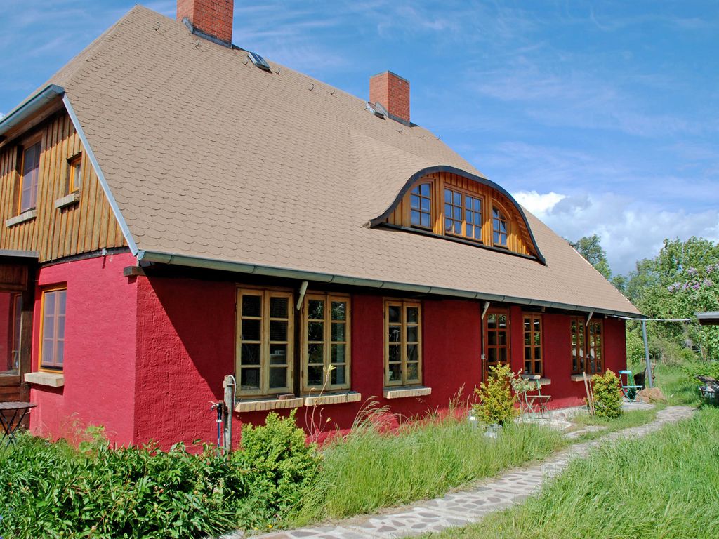 Ferienwohnung Karow mit Balkon und Terrasse