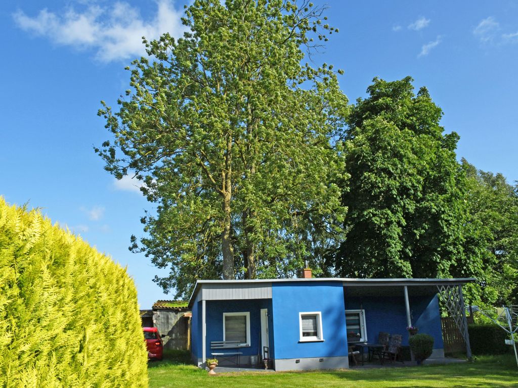 Ferienhaus mit Kamin und Terrasse detail 1