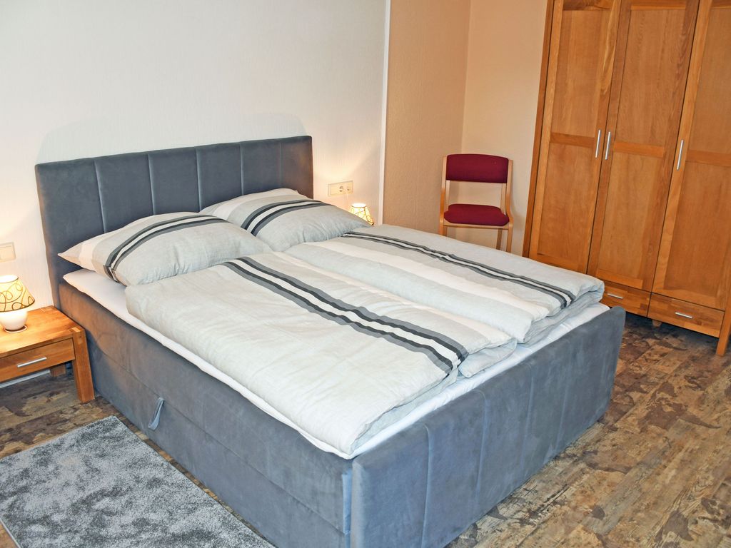 ***Ferienwohnung mit Terrasse*** / Fam. Dinda - schöne Ferienwohnungen in Baabe auf Rügen detail 2