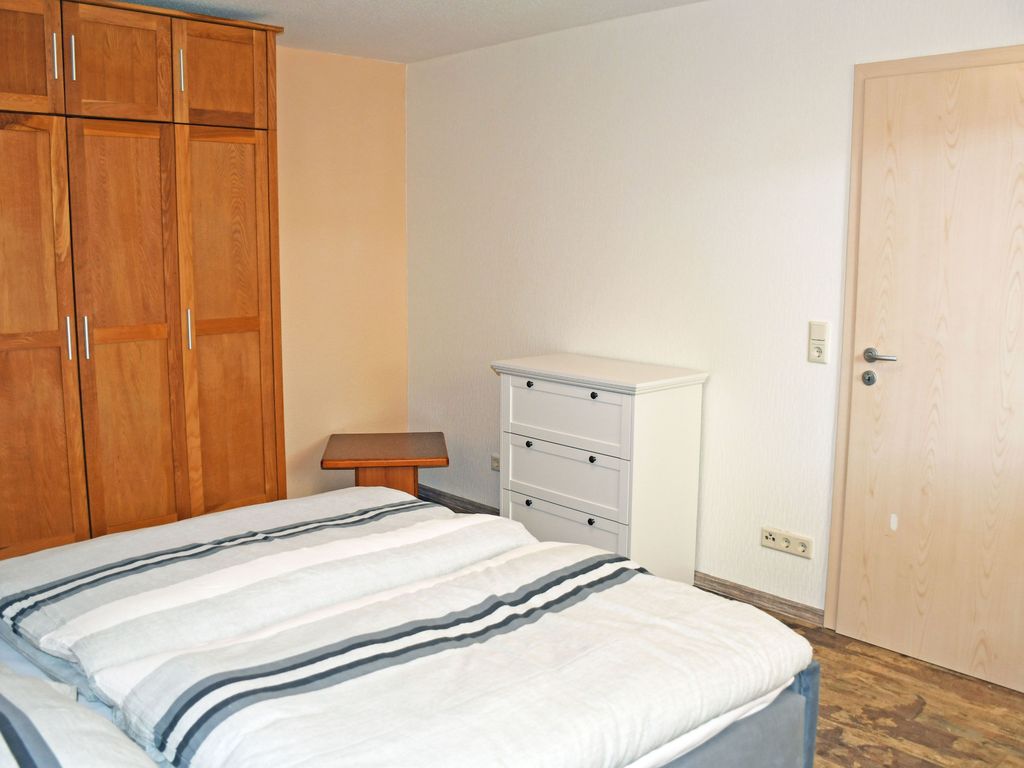 ***Ferienwohnung mit Terrasse*** / Fam. Dinda - schöne Ferienwohnungen in Baabe auf Rügen detail 3