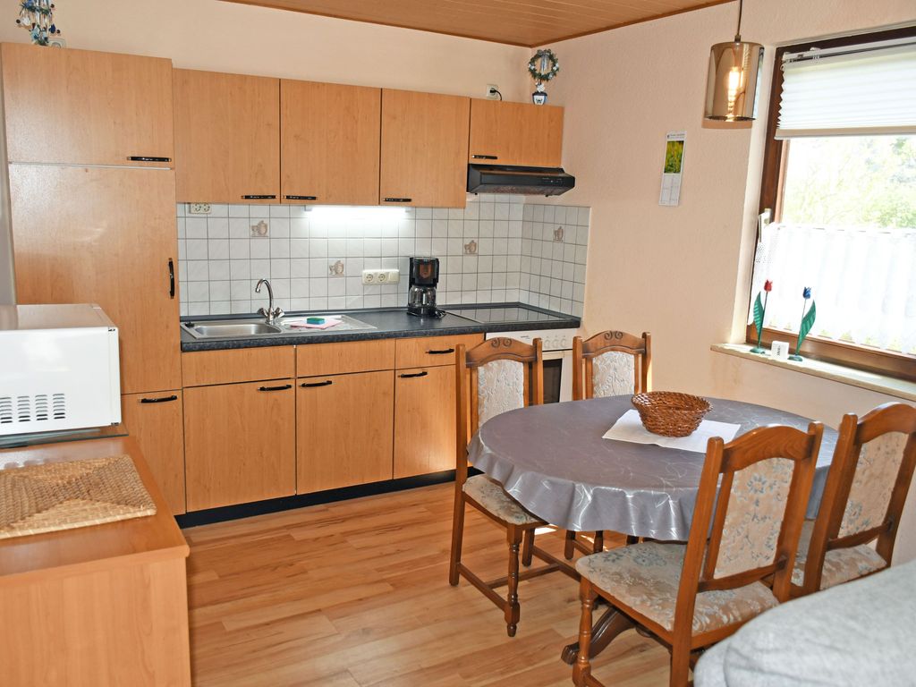Ferienhaus Adelheid mit Seeblick und Terrasse - ruhig gelegene Ferienhäuser am Selliner See detail 2