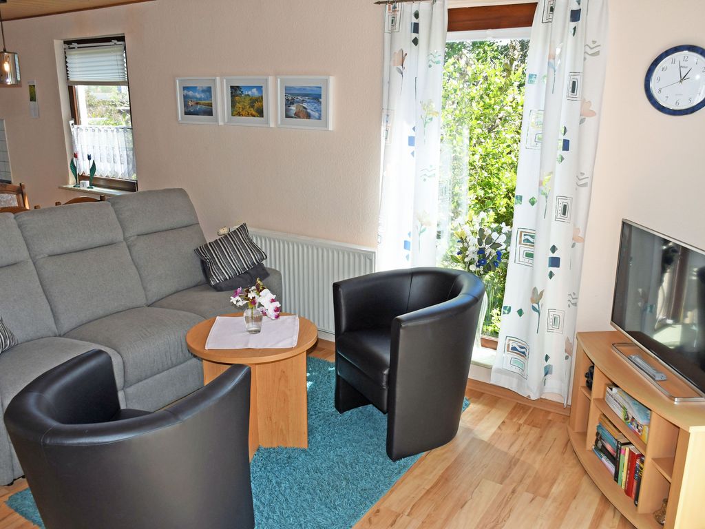 Ferienhaus Adelheid mit Seeblick und Terrasse - ruhig gelegene Ferienhäuser am Selliner See detail 1